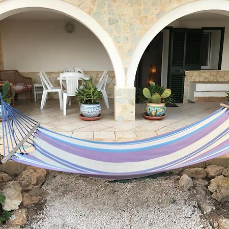 Villa Ceni - Appartamenti Con Camere, Cucina, Wc E Terrazza Sul Mare In Villa Con Piscina, Giardino E Parcheggio Marinella di Selinunte Eksteriør bilde