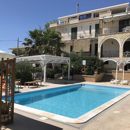 Villa Ceni - Appartamenti Con Camere, Cucina, Wc E Terrazza Sul Mare In Villa Con Piscina, Giardino E Parcheggio Marinella di Selinunte Eksteriør bilde