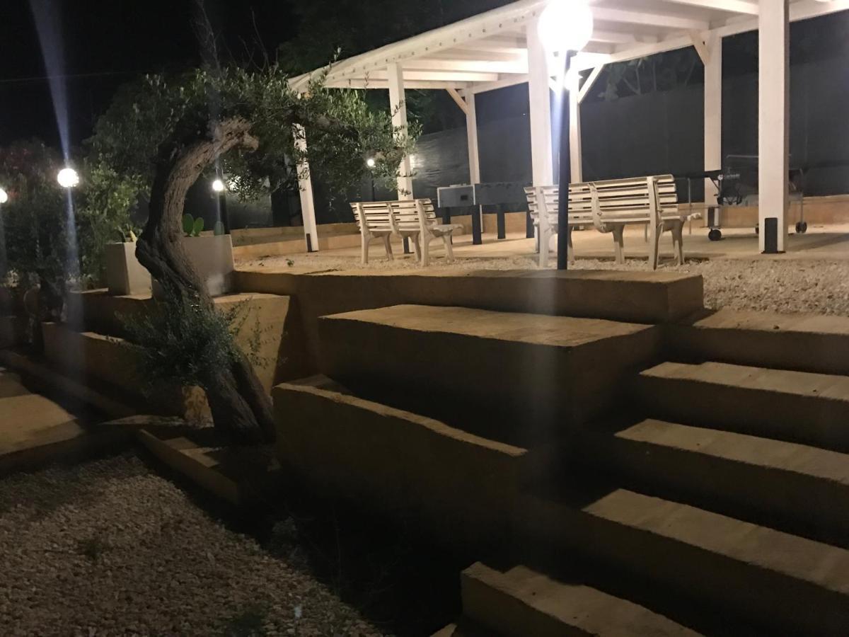 Villa Ceni - Appartamenti Con Camere, Cucina, Wc E Terrazza Sul Mare In Villa Con Piscina, Giardino E Parcheggio Marinella di Selinunte Eksteriør bilde