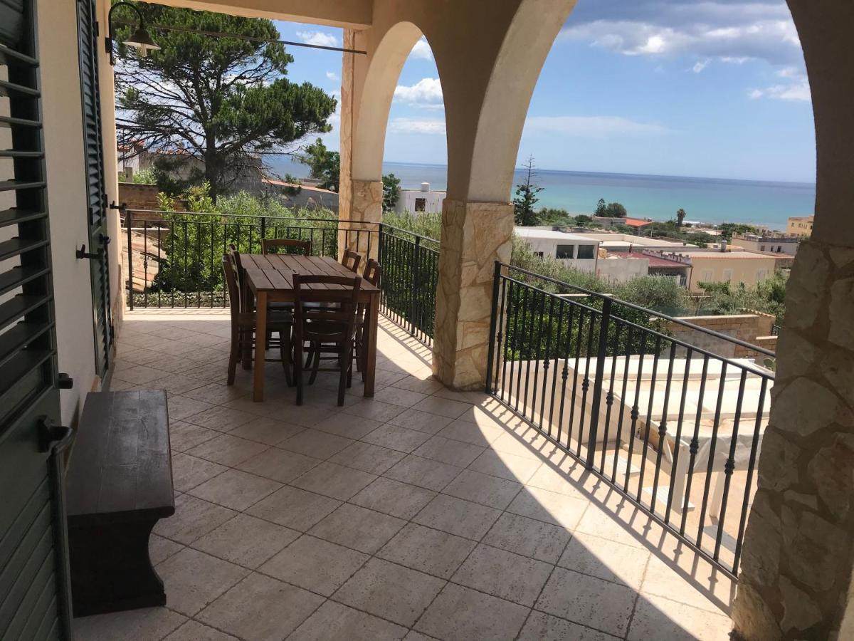 Villa Ceni - Appartamenti Con Camere, Cucina, Wc E Terrazza Sul Mare In Villa Con Piscina, Giardino E Parcheggio Marinella di Selinunte Eksteriør bilde