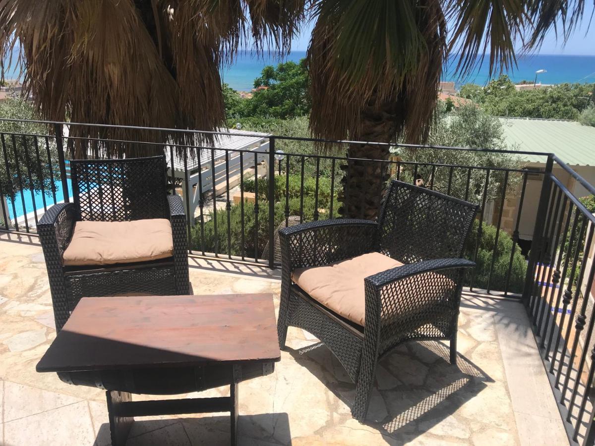 Villa Ceni - Appartamenti Con Camere, Cucina, Wc E Terrazza Sul Mare In Villa Con Piscina, Giardino E Parcheggio Marinella di Selinunte Eksteriør bilde