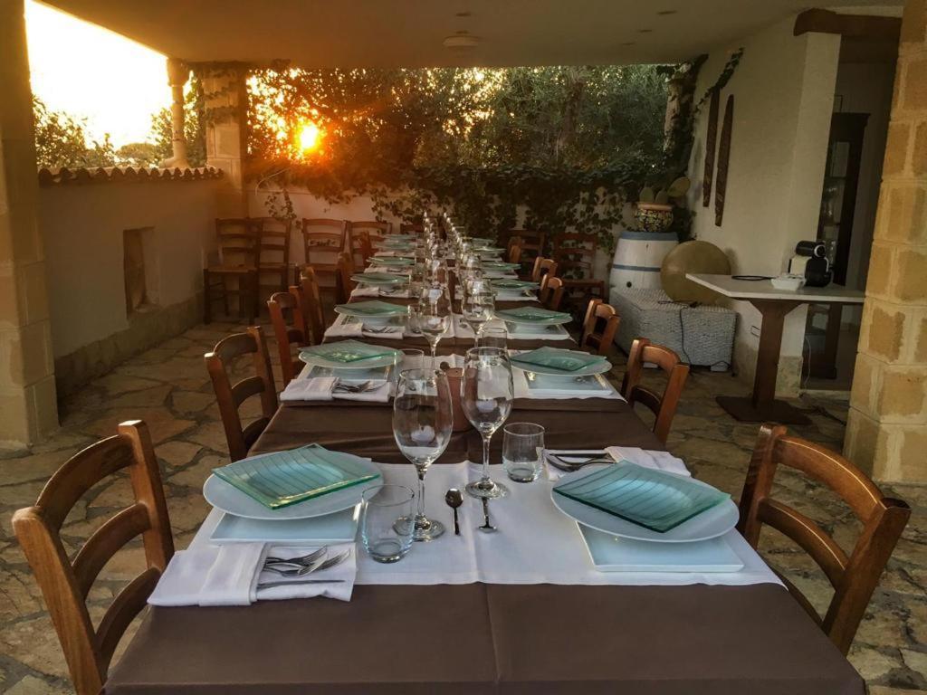 Villa Ceni - Appartamenti Con Camere, Cucina, Wc E Terrazza Sul Mare In Villa Con Piscina, Giardino E Parcheggio Marinella di Selinunte Eksteriør bilde
