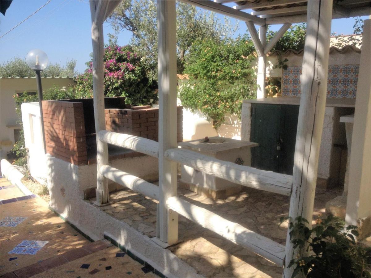 Villa Ceni - Appartamenti Con Camere, Cucina, Wc E Terrazza Sul Mare In Villa Con Piscina, Giardino E Parcheggio Marinella di Selinunte Eksteriør bilde