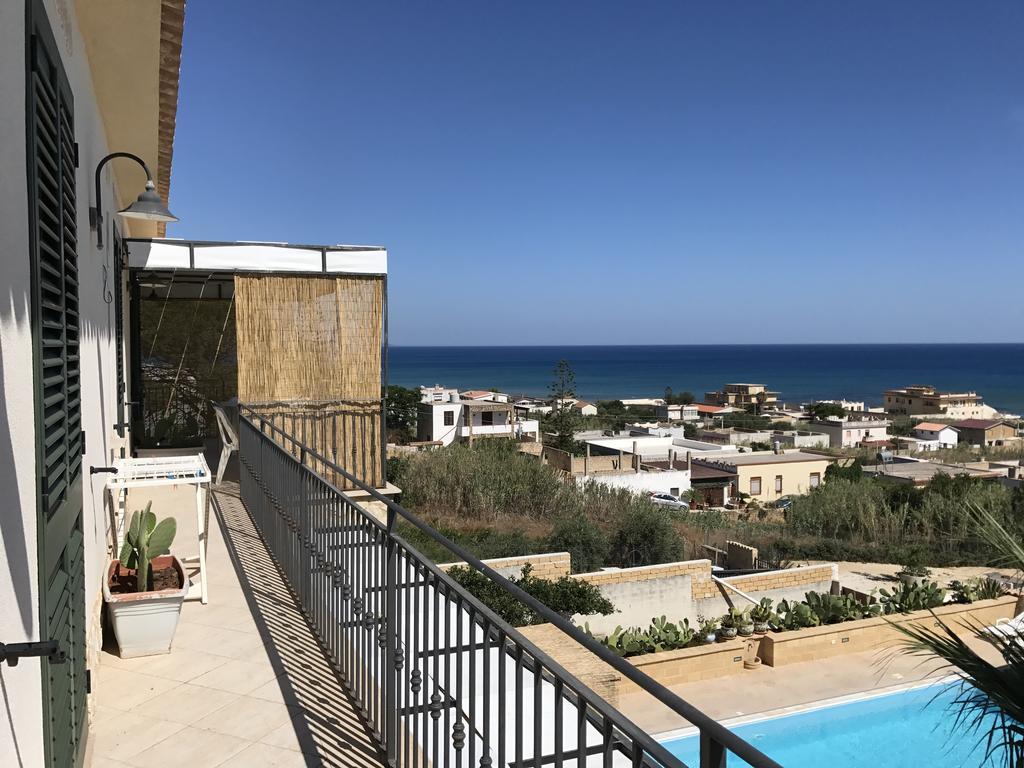 Villa Ceni - Appartamenti Con Camere, Cucina, Wc E Terrazza Sul Mare In Villa Con Piscina, Giardino E Parcheggio Marinella di Selinunte Eksteriør bilde