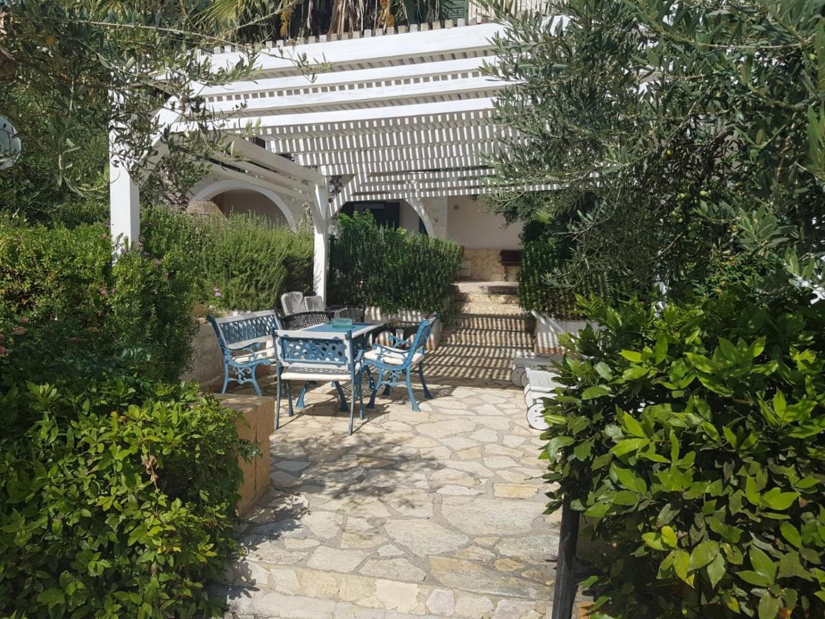 Villa Ceni - Appartamenti Con Camere, Cucina, Wc E Terrazza Sul Mare In Villa Con Piscina, Giardino E Parcheggio Marinella di Selinunte Eksteriør bilde
