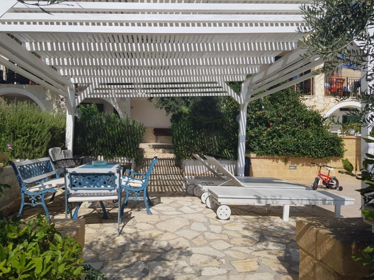 Villa Ceni - Appartamenti Con Camere, Cucina, Wc E Terrazza Sul Mare In Villa Con Piscina, Giardino E Parcheggio Marinella di Selinunte Eksteriør bilde