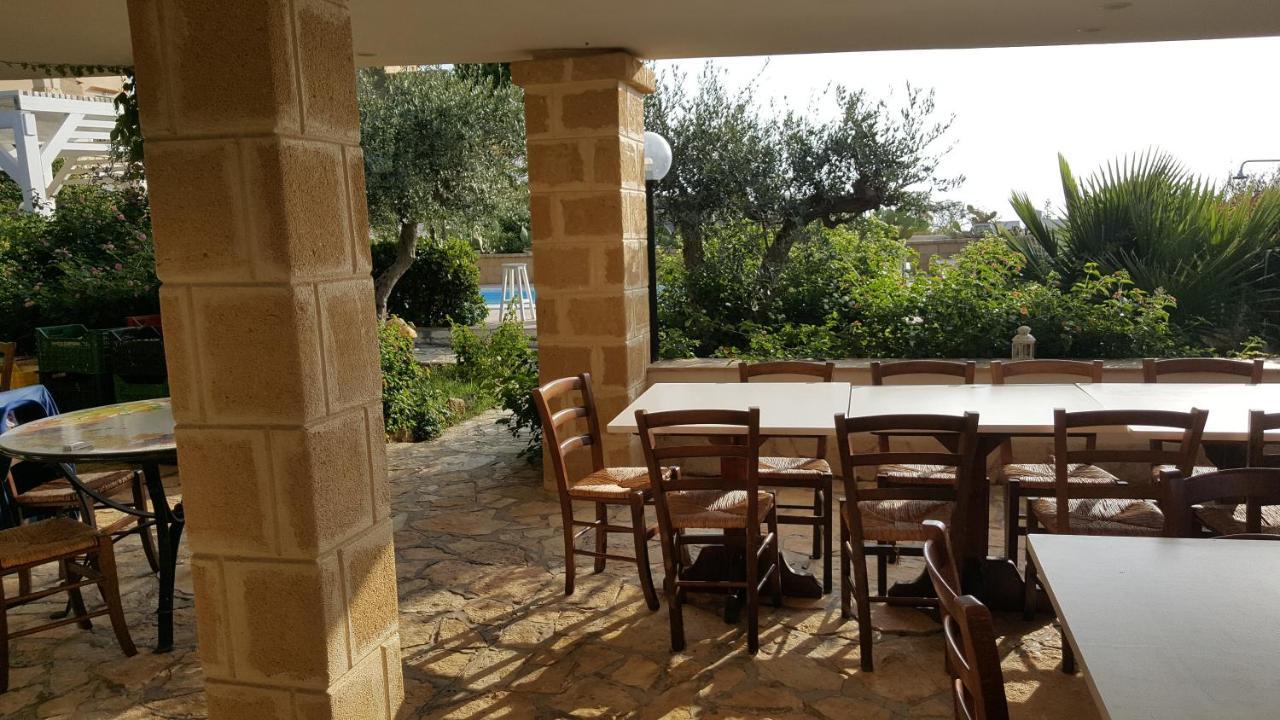 Villa Ceni - Appartamenti Con Camere, Cucina, Wc E Terrazza Sul Mare In Villa Con Piscina, Giardino E Parcheggio Marinella di Selinunte Eksteriør bilde